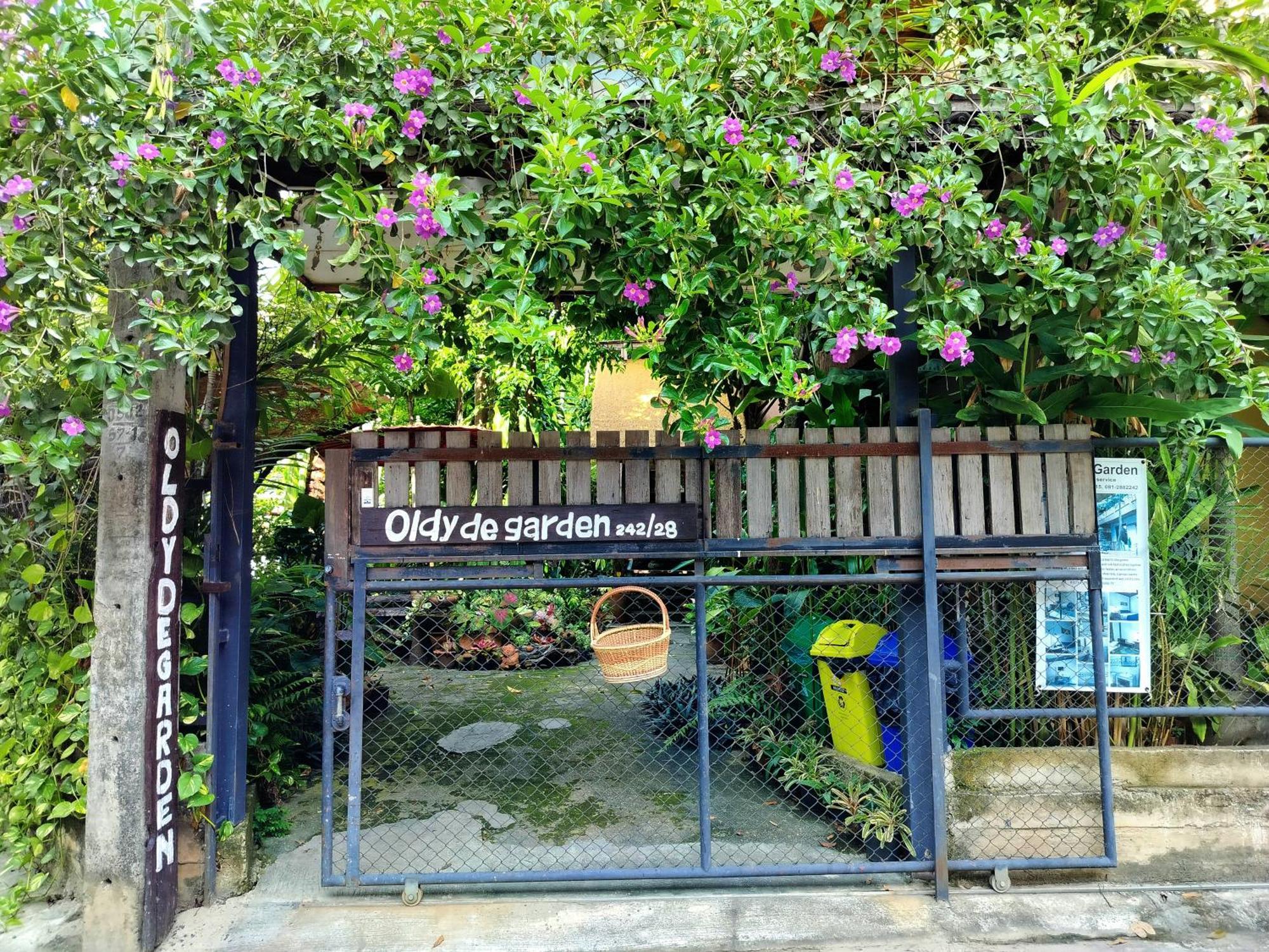 Aparthotel Oldy De Garden Chiang Mai Esterno foto